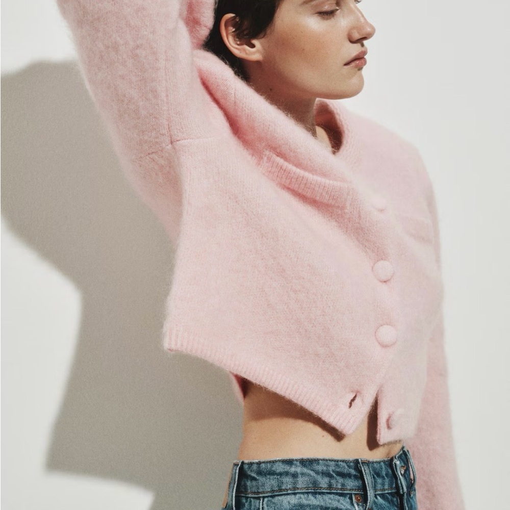 NEW H&M Mohair-Blend Cardigan with Shoulder Pads (Light Pink) Small - Picture 4 of 11